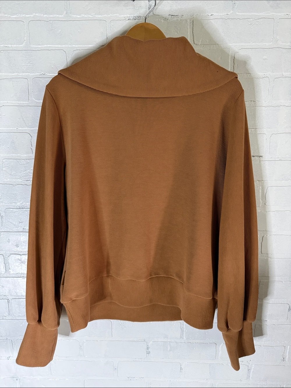 VARLEY Vine Ottoman Half Zip Sweatshirt Size medium Camel - Picture 7 of 15